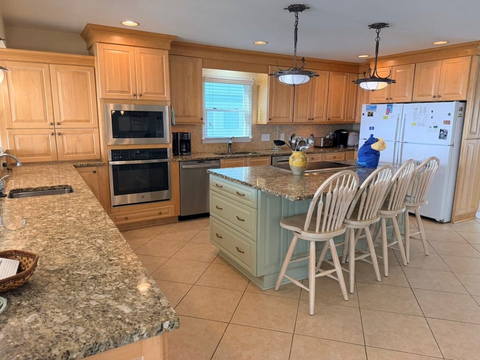 Full View of Kitchen Island at Majak Moments
