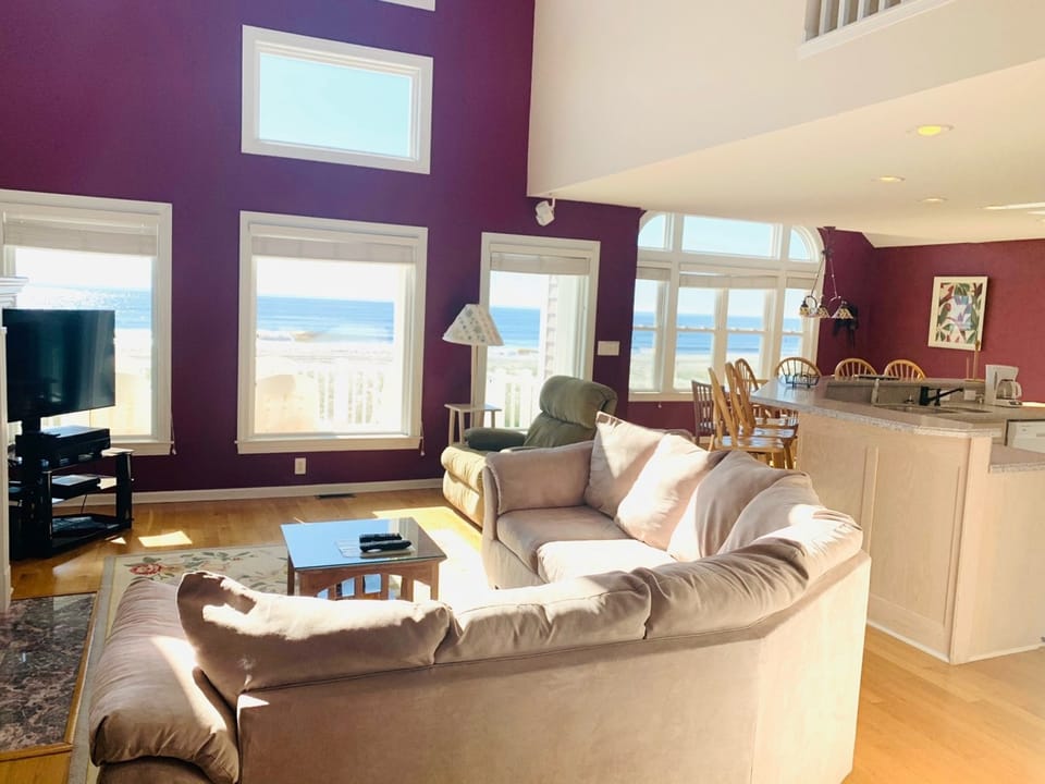 Living Area (1)