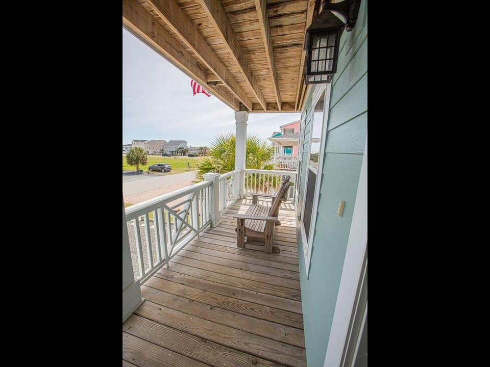 Upper Level Front Porch
