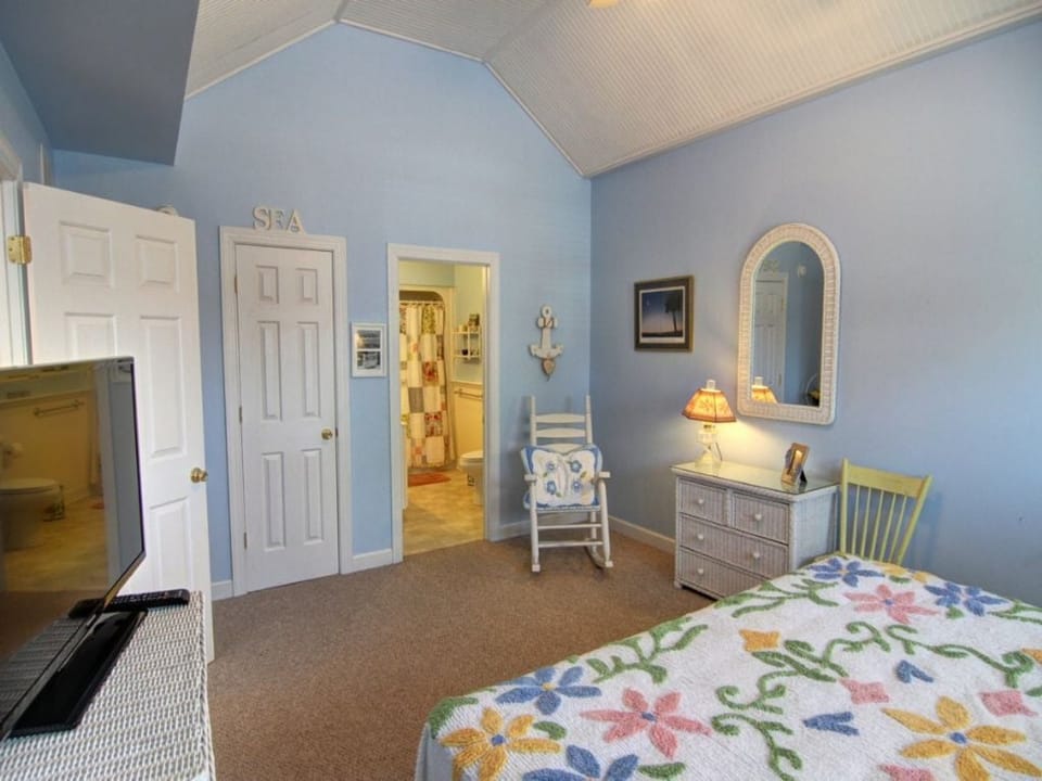 Lower Level King Bedroom