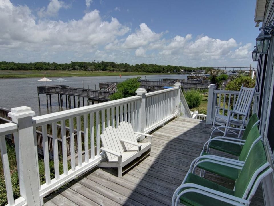 View Of Intercoastal From Deck