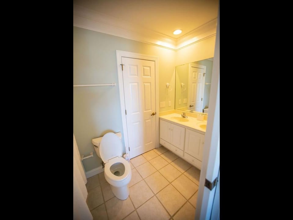 Connected Bathroom Between Bedroom 2 and 3
