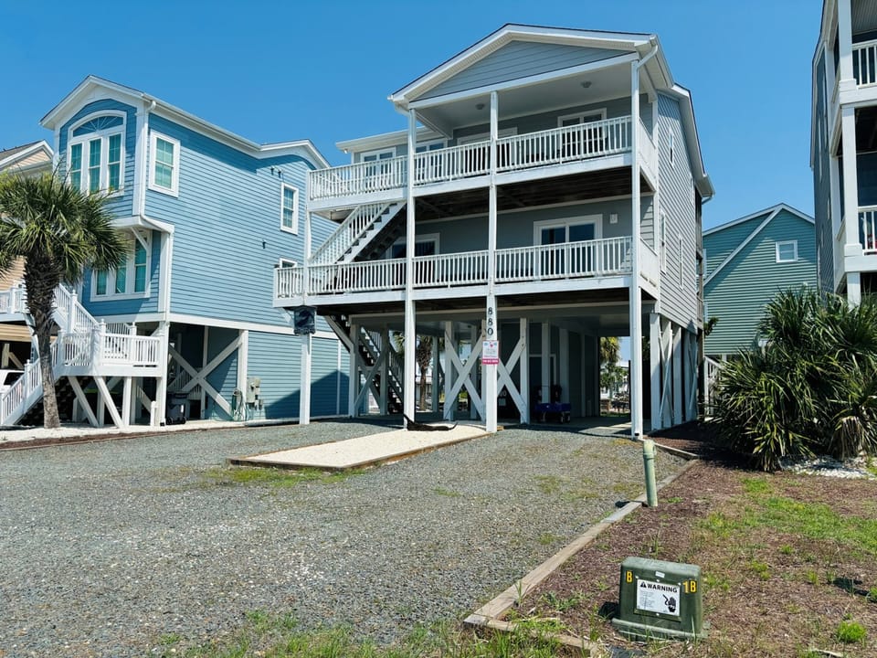 Front Exterior (2)