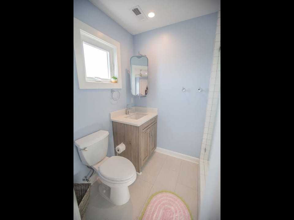 East Street Side Bedroom Queen Connected Bath
