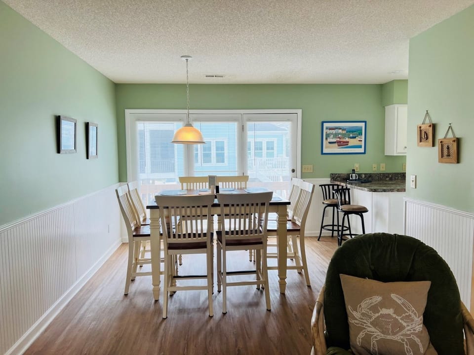 Living And Dining Area