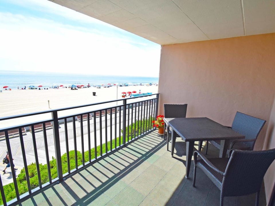 Ocean Hideaway 207 Apartment in Ocean City