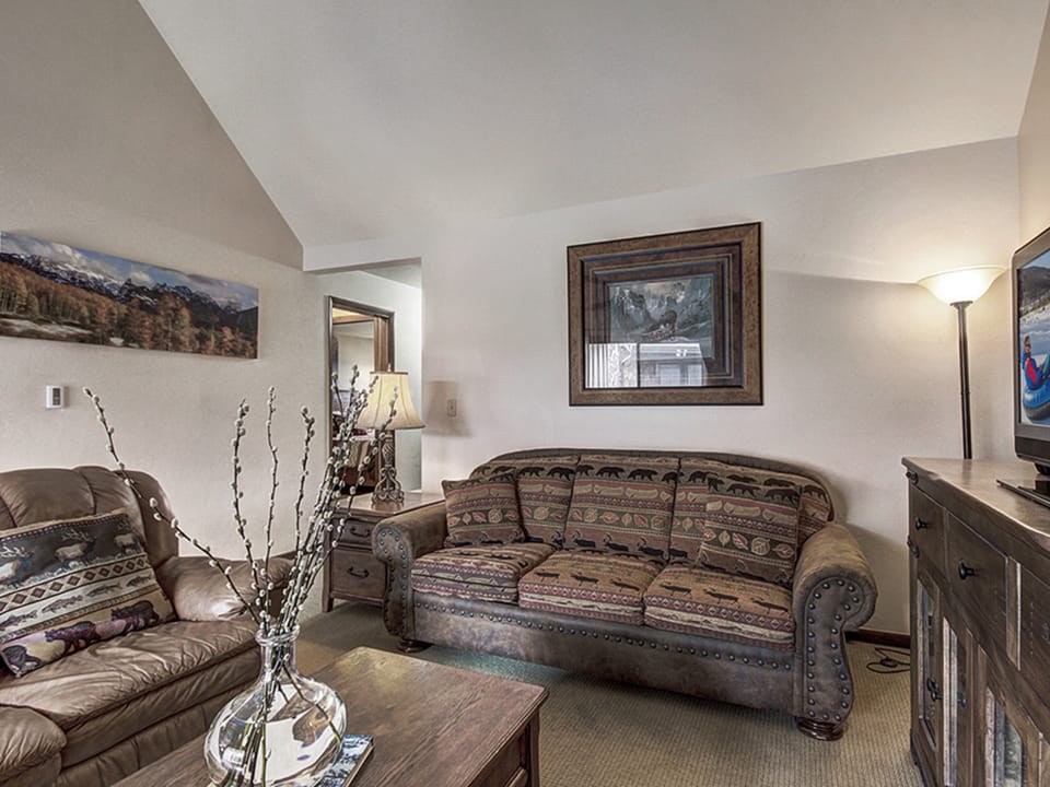 Living Area - Park Place 304C - Breckenridge Vacation Rental