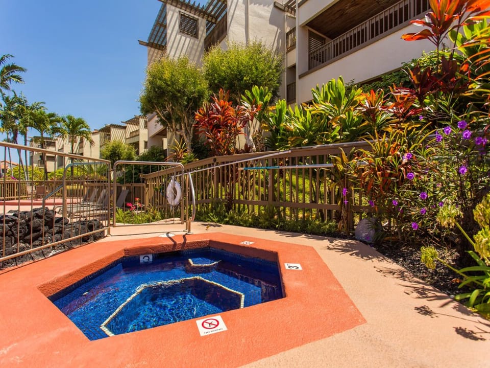 Hot Tub at Adult Pool