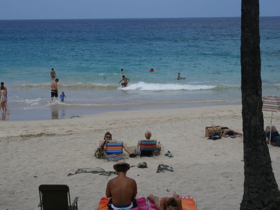 Kona Oceanfront Condo w epic sunsets from private lanai Apartment in Holualoa