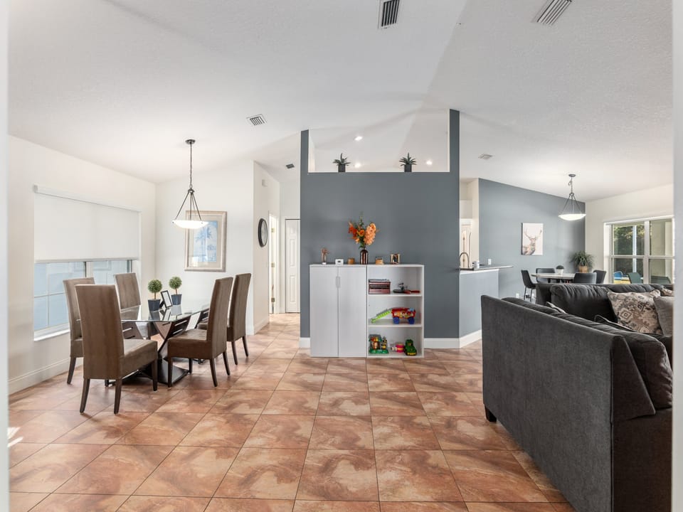 Extra living space to spread out and relax