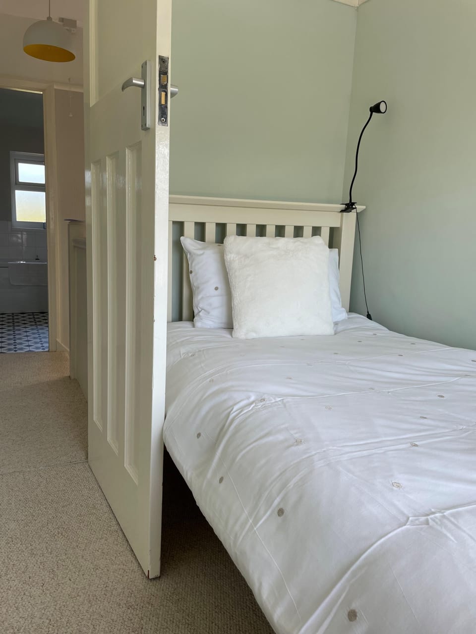 Cheerfull 3-Bedroom Home with parking & garden House in Oxford