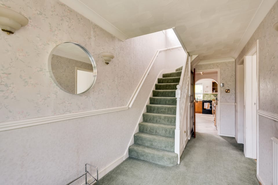 Kidlington 3 BR House & parking & large garden House in South Oxfordshire District