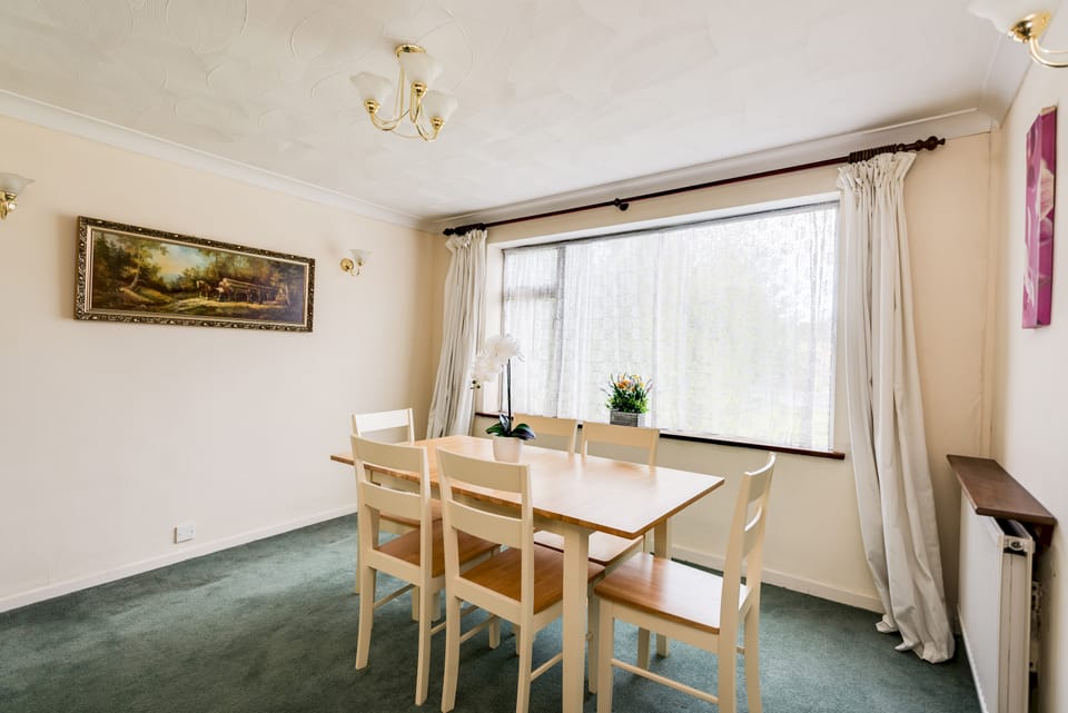 Kidlington 3 BR House & parking & large garden House in South Oxfordshire District