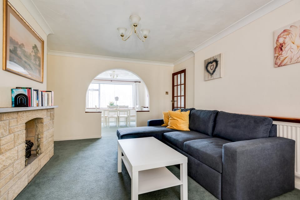 Kidlington 3 BR House & parking & large garden House in South Oxfordshire District