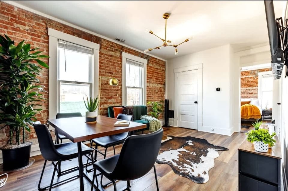 Short North - Pets - Convention - Parking Free House in German Village