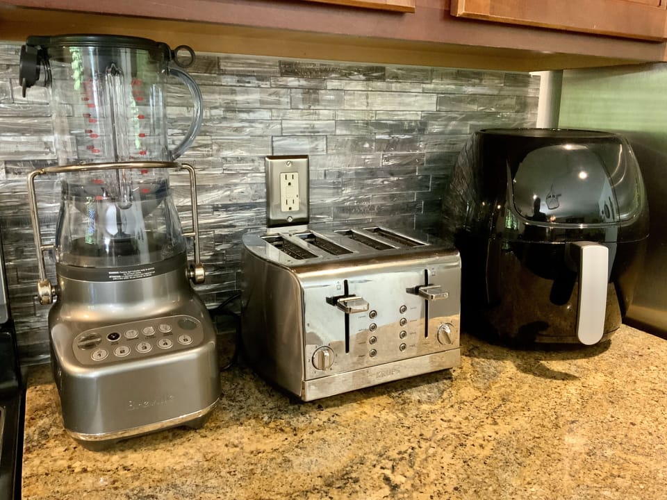 Blender, Toaster, Air Fryer.