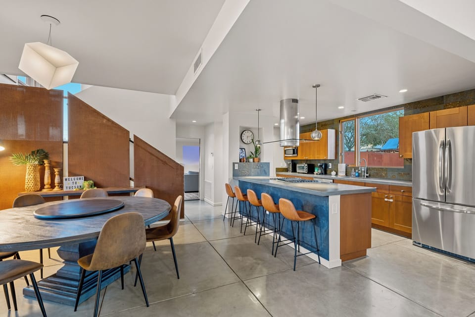 Dining Area/Kitchen