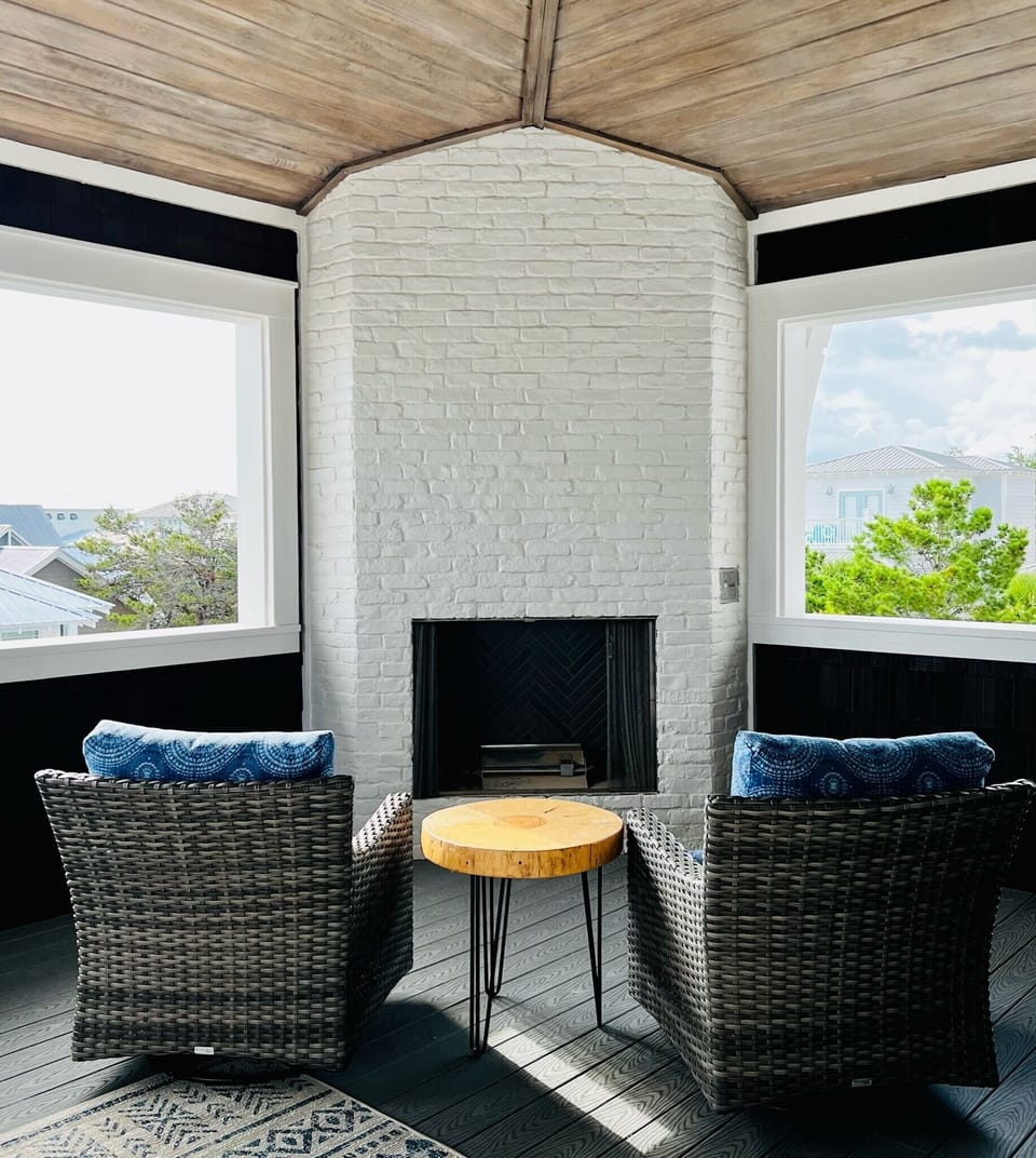 3rd Floor Fireplace