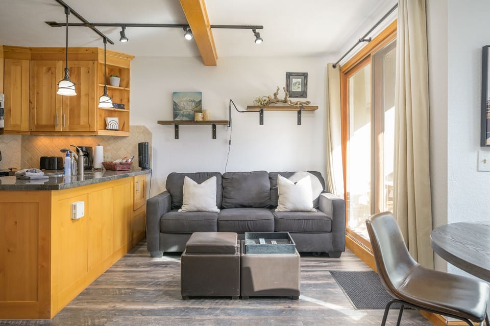 Queen sized fold out sofabed