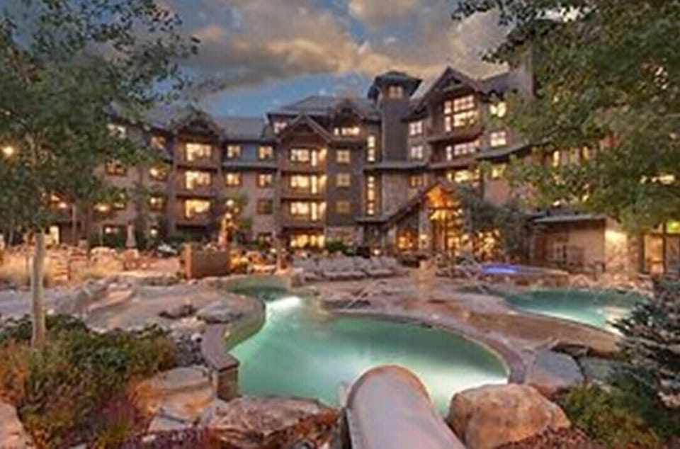 Outdoor pools and hot tubs