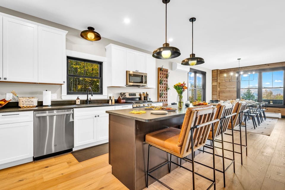 Enjoy comfortable seating for 3 at the kitchen island