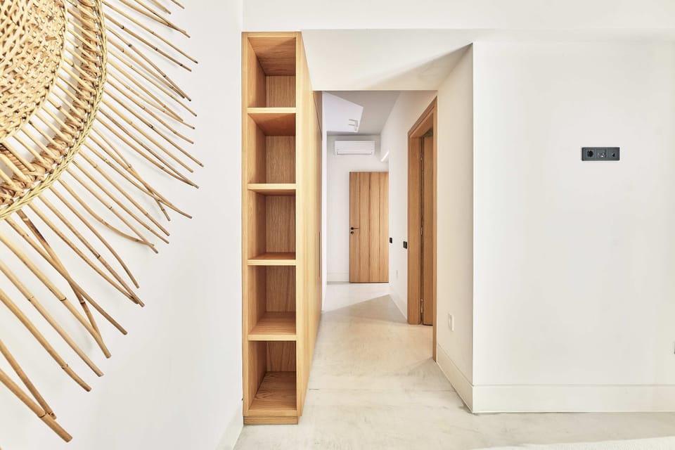 The internal decoration is based on natural products with an emphasis on wood!