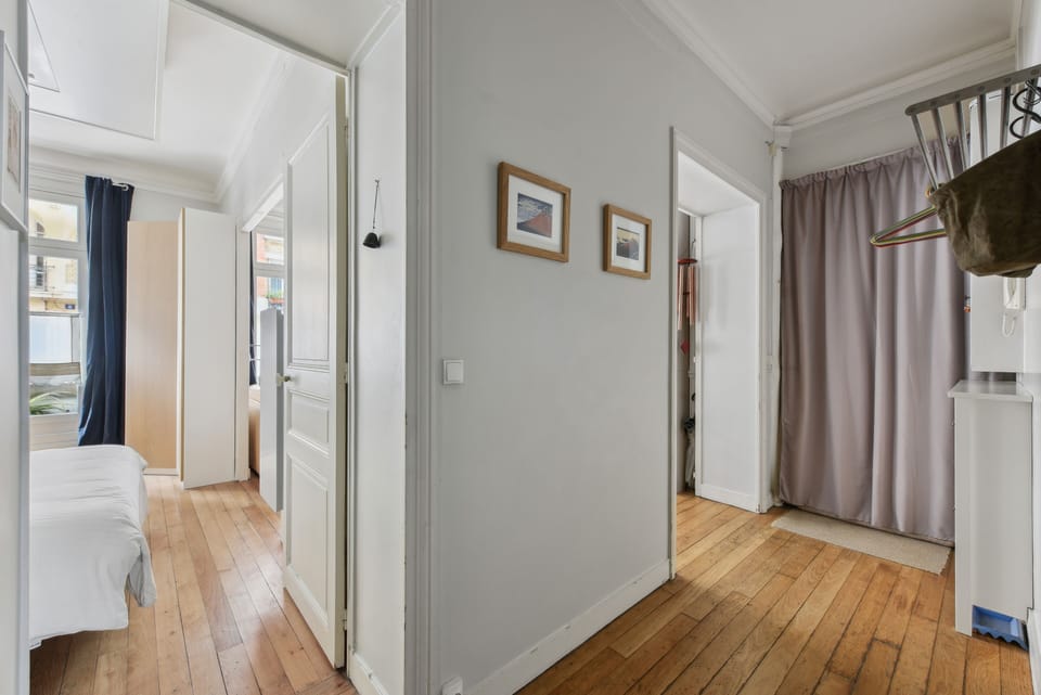 The space layout places bedroom #2 close to bathroom and toilet like a suite