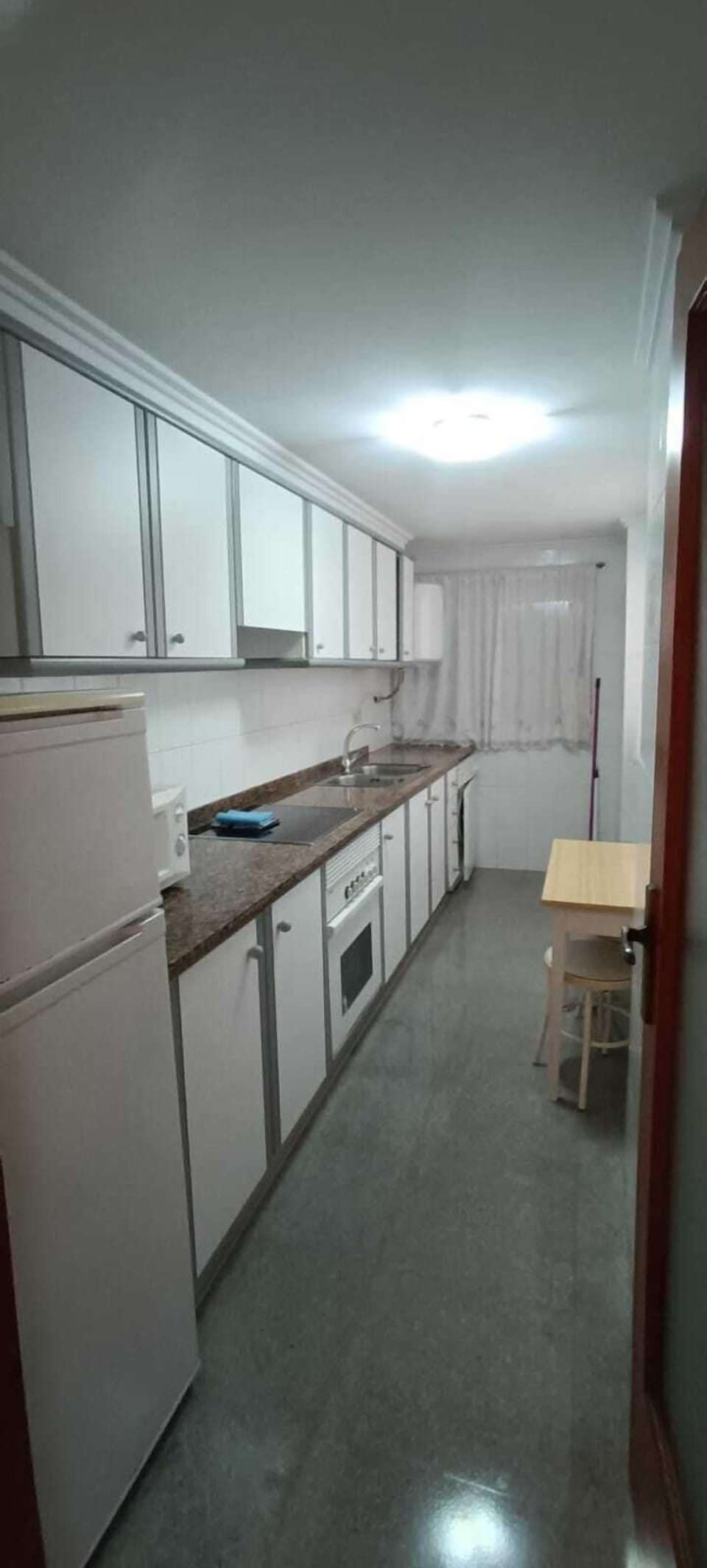 Kitchen (2)