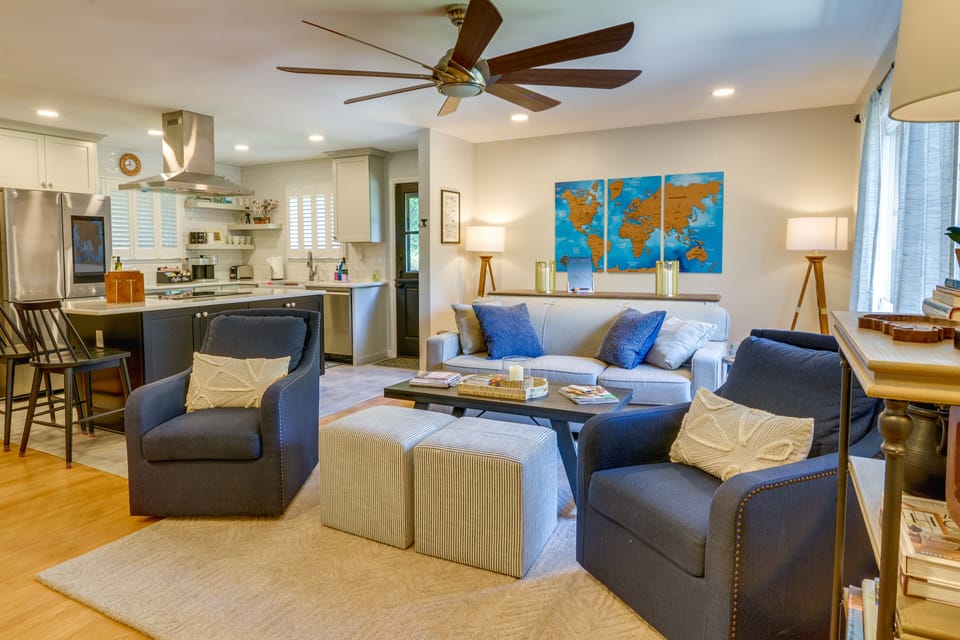 Living Room 1 | Smart TV | WiFi | Central A/C