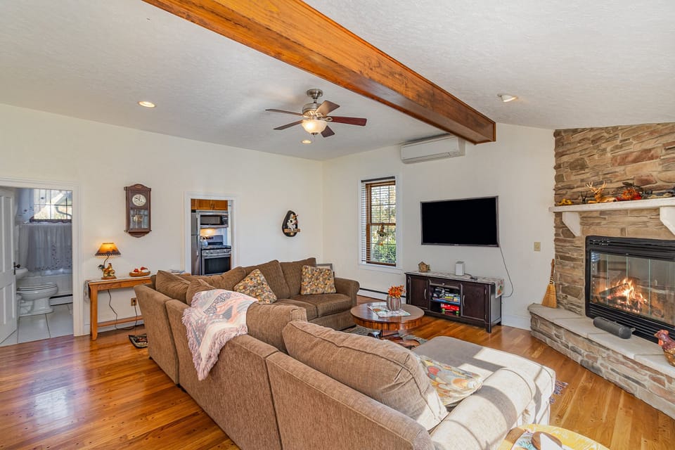 comfortable living room area
original restored wood pegged floors