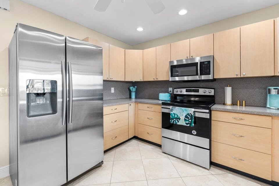 Fully equipped and compact kitchen