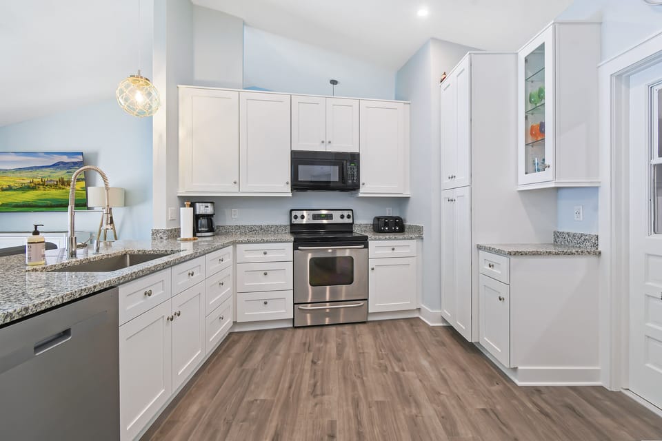 full kitchen