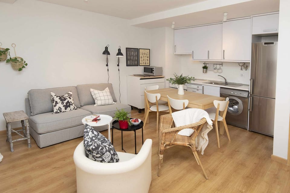Kitchen or kitchenette,Living room