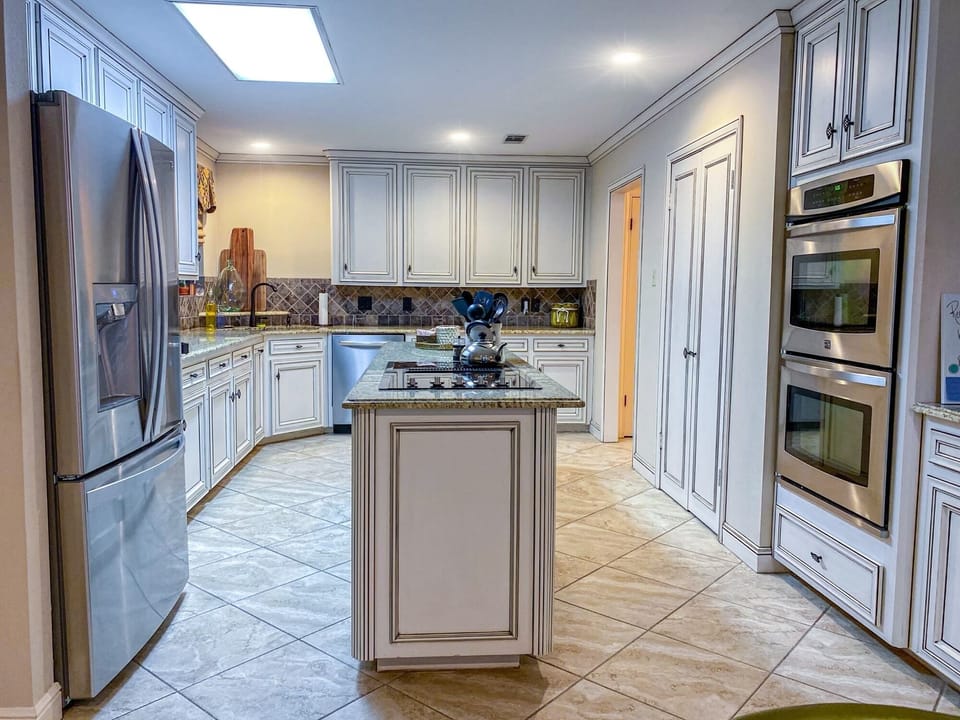 Large kitchen, for preparing and serving your meals.