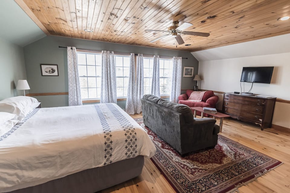 King size bed