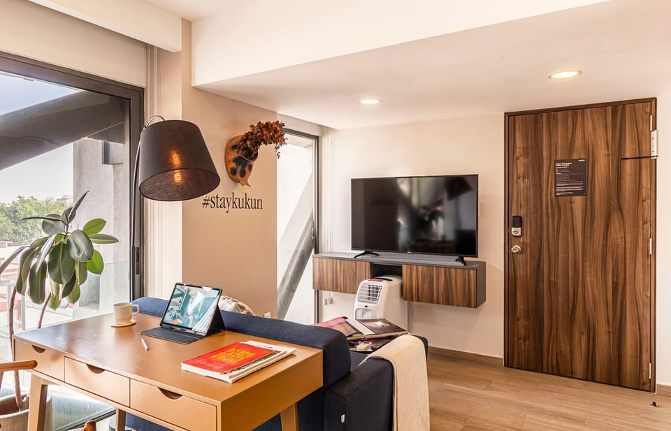 El mobiliario, la decoración y los servicios pueden variar ligeramente