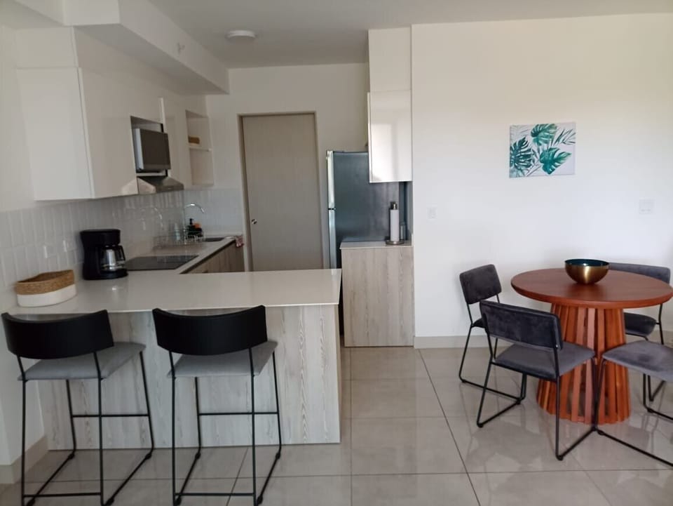 Cocina y comedor
Kitchen and dining room
