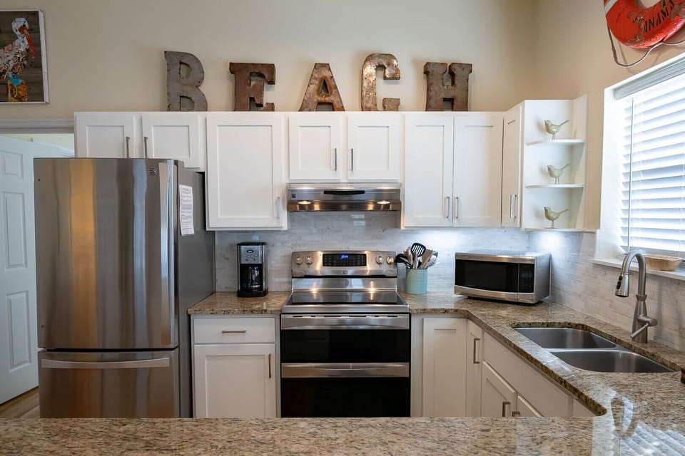 Kitchen (2)