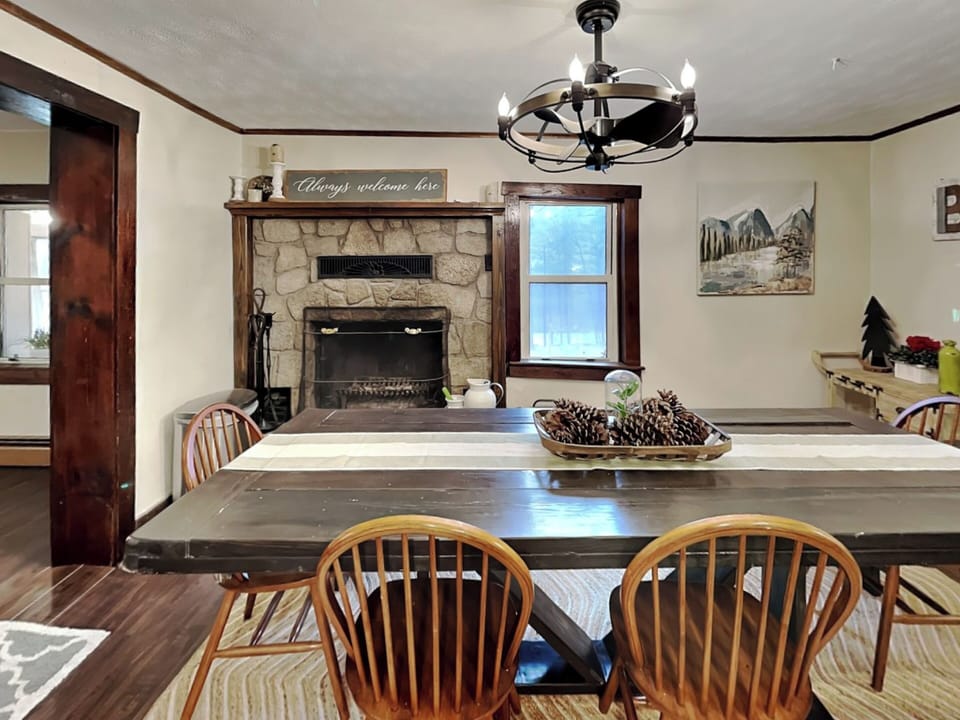 Fireplace Dining for Cozy Dinners Together