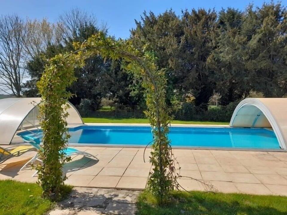 Beautiful gardens lead to a heated swimming pool - 10m x 5m with a constant depth of 1.5m.