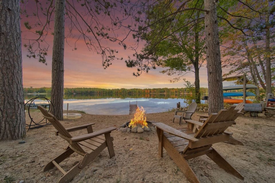 Enjoy relaxing fires by the water with family and friends