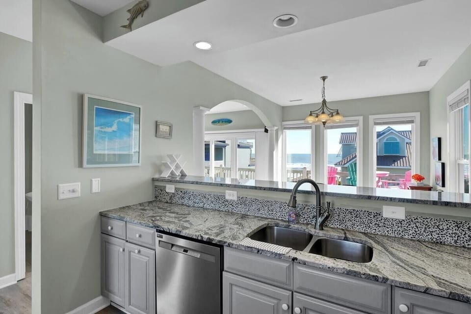 Custom Shark Tooth Backsplash