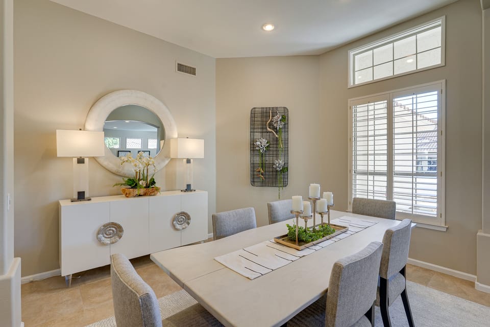 Dining Room | Dishware/Flatware Provided