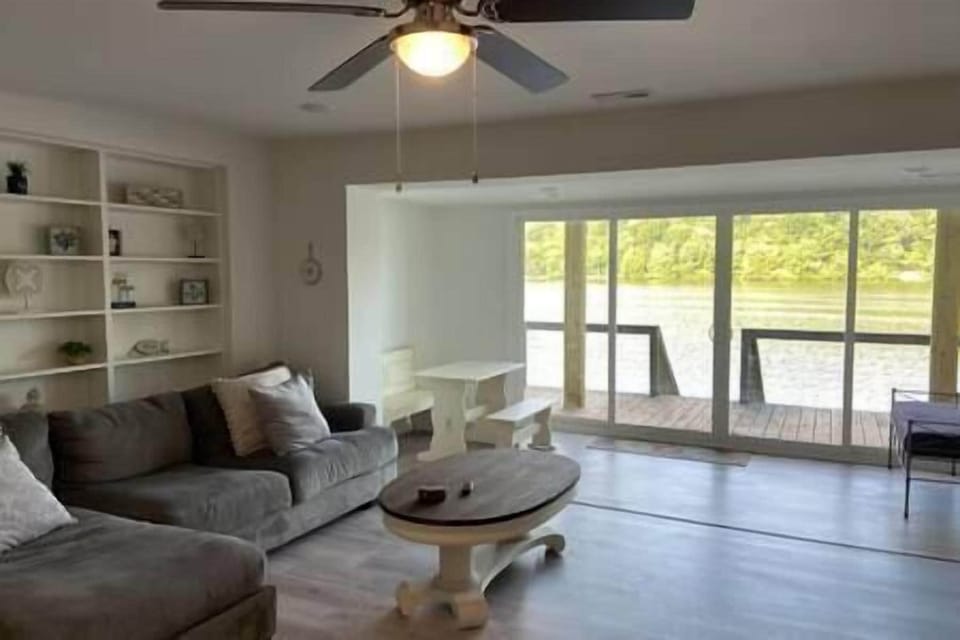 C90c5449 3ea6 4d2a 8916 307ed3c0da2e