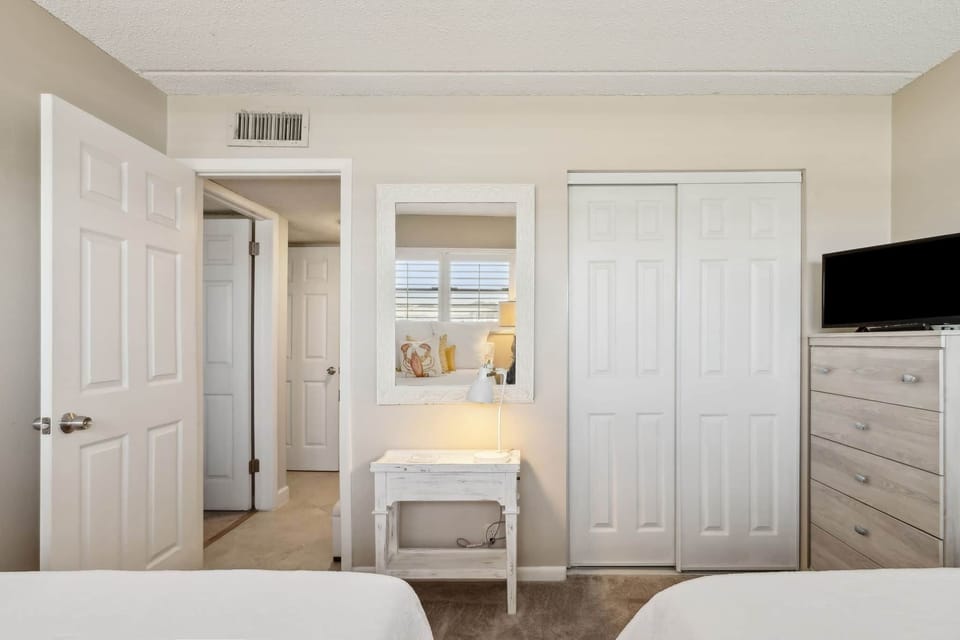440 Guest Bedroom with Two Full Beds 2