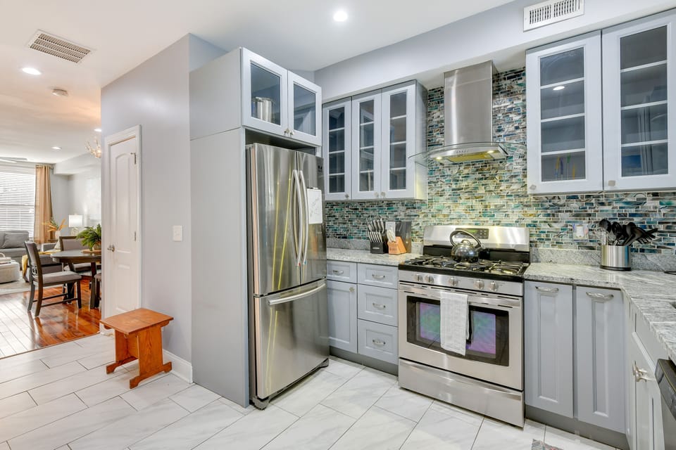 Kitchen | Dishware & Flatware | Air Fryer | Milk Frother