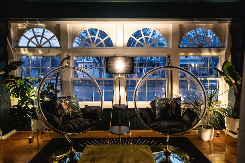 Jungle Room with floor lights to give you a great night time experience