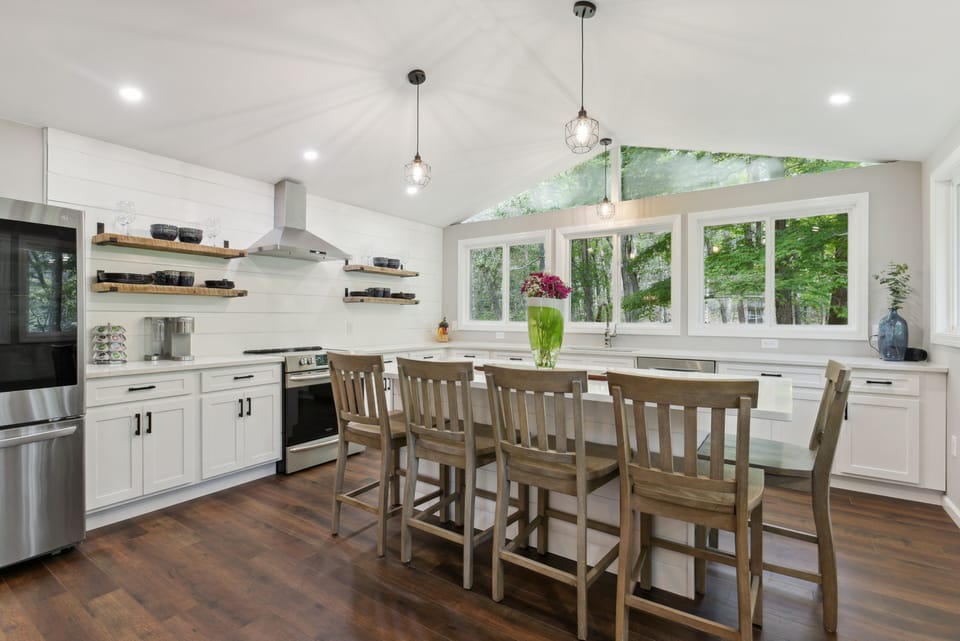 Large Kitchen with island and seating for 5
