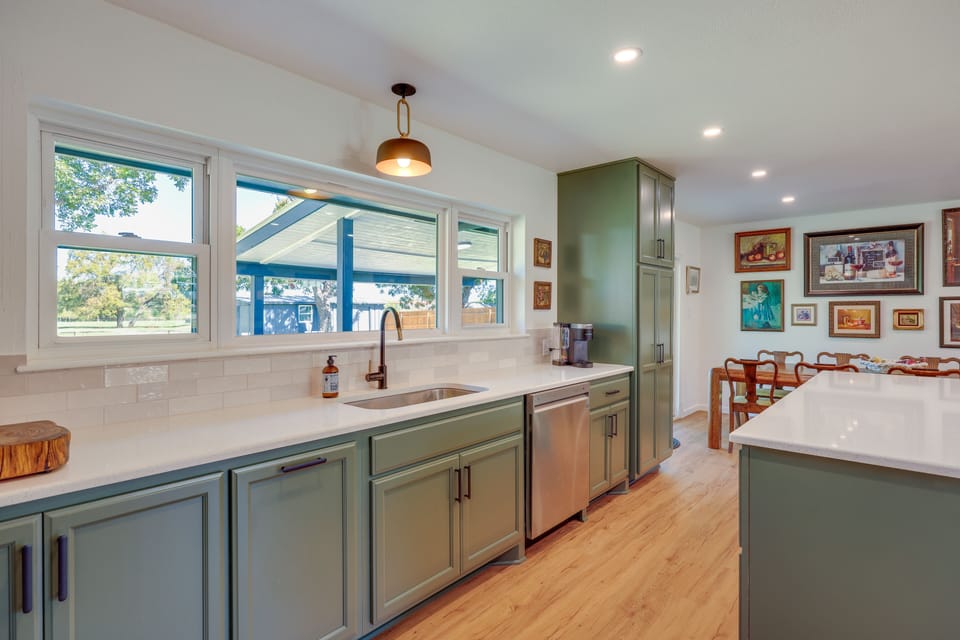 Kitchen | Keurig Coffee Maker