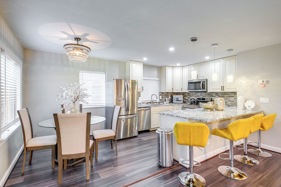 Kitchen | Toaster Oven | Coffee Maker